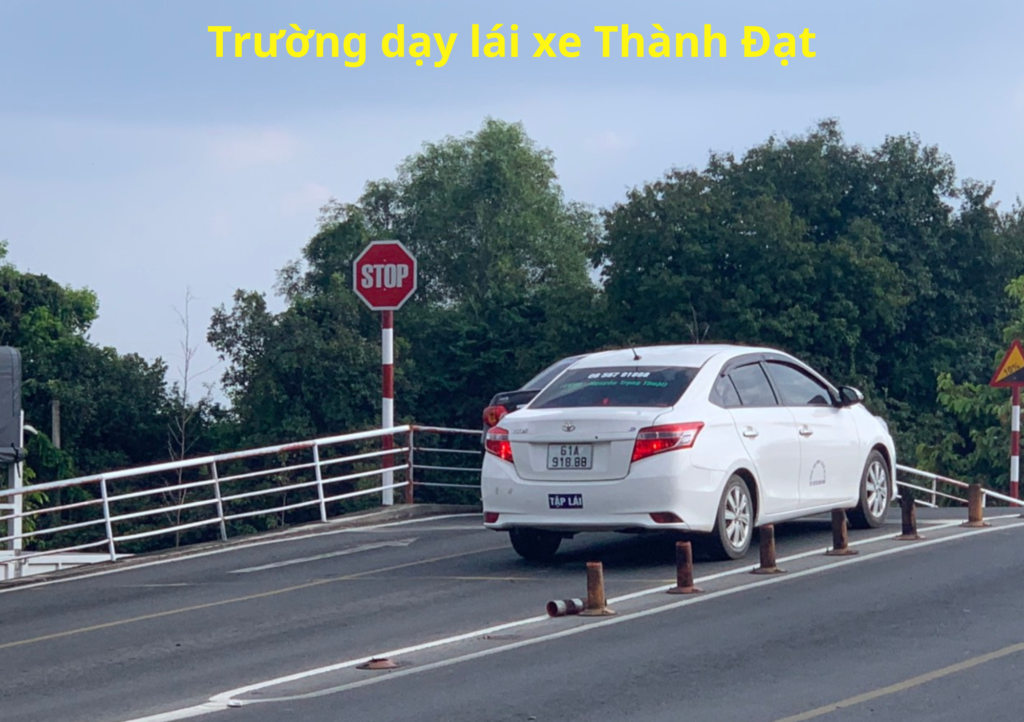Trường Dạy Lái Xe Thành Đạt - Học bằng lái xe hạng C TPHCM