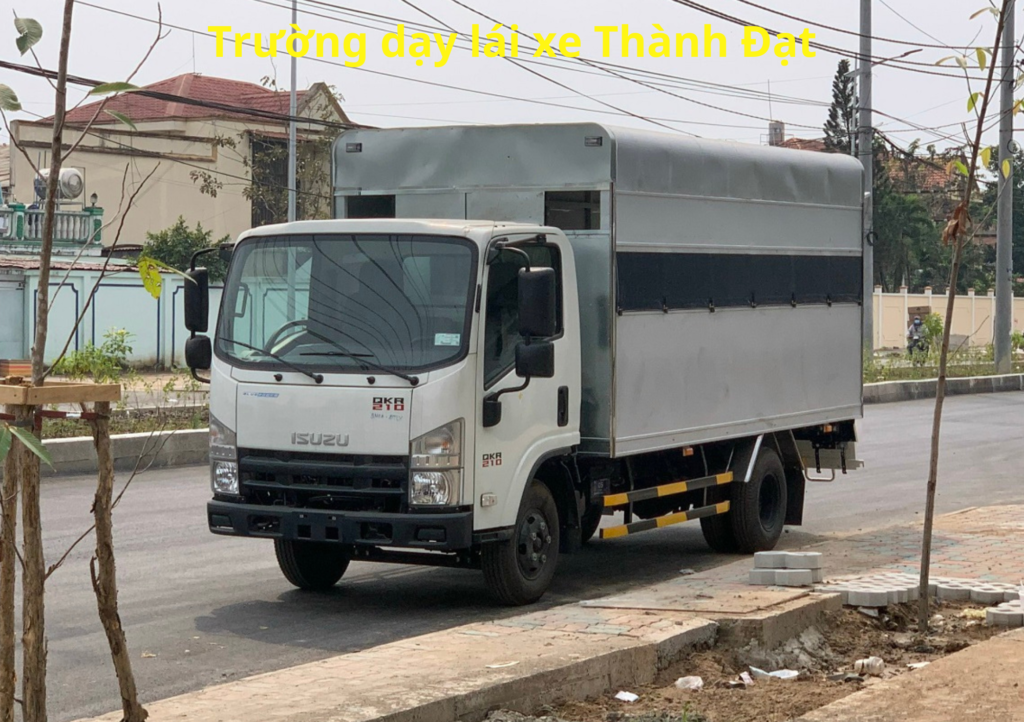 Trường Dạy Lái Xe Thành Đạt - Thi bằng lái xe B1 TPHCM