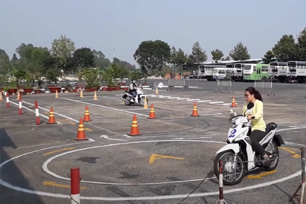 Thi Thực Hành A1-Cách Đăng Ký Thi Giấy Phép Lái Xe Máy A1